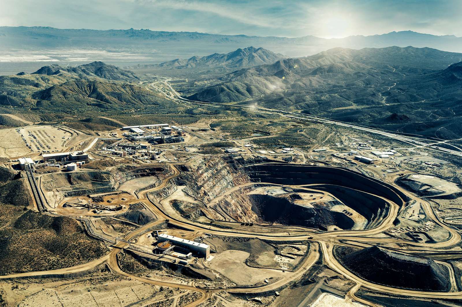 Trajectory of a mineral asset, from exploration to reserve